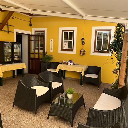 גריין Hotel-Garni Goldenes Kreuz מראה חיצוני תמונה