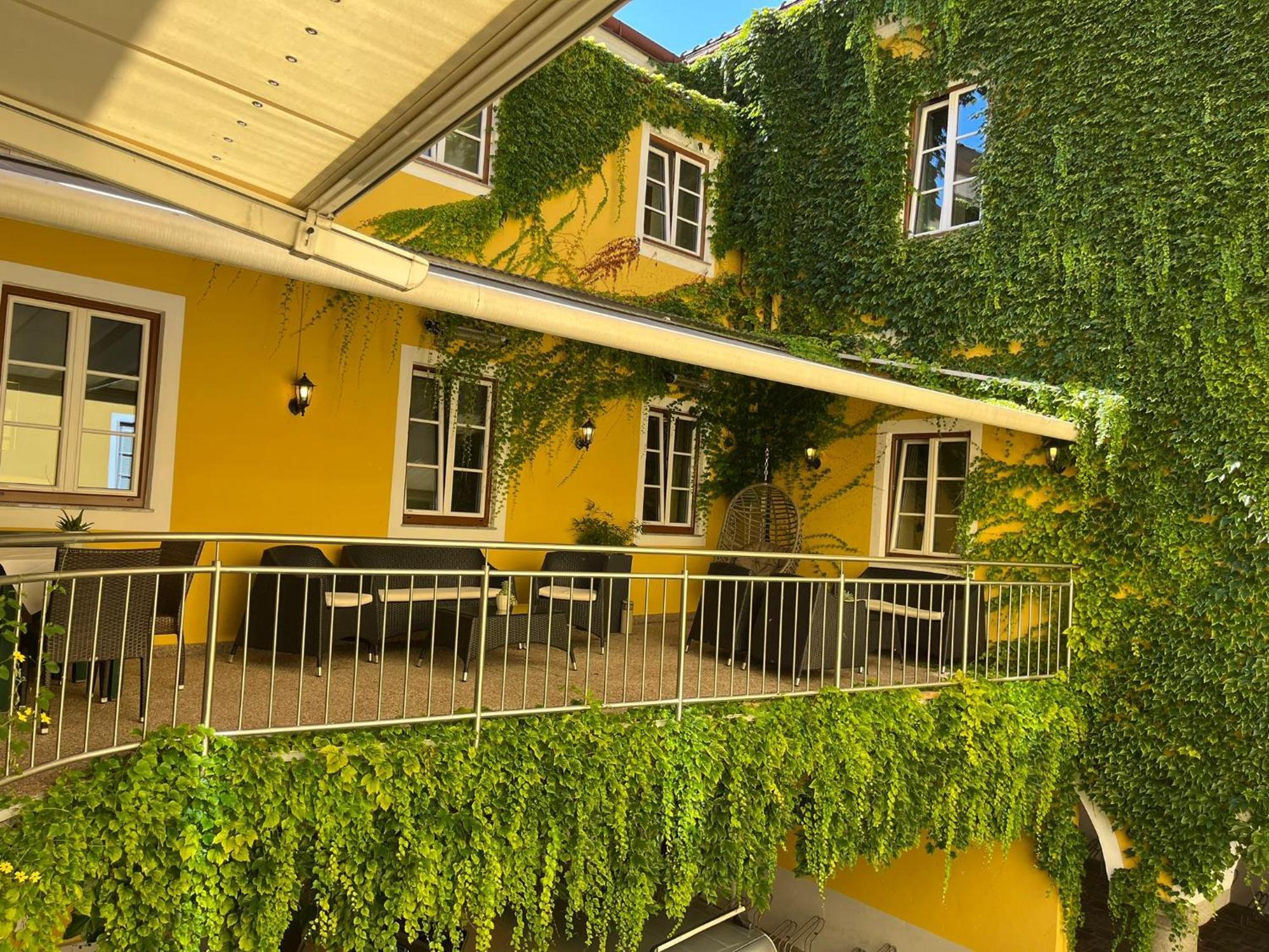 גריין Hotel-Garni Goldenes Kreuz מראה חיצוני תמונה