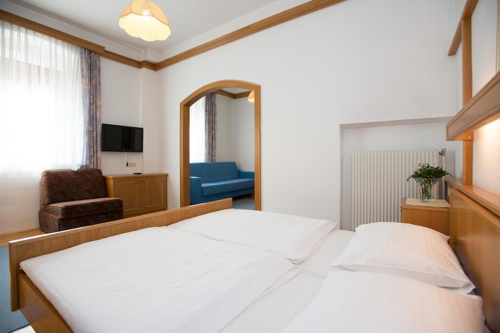 גריין Hotel-Garni Goldenes Kreuz חדר תמונה